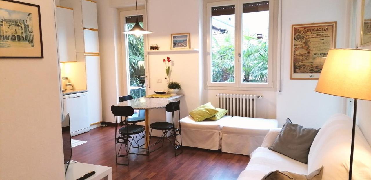 オメーニャCasa Avezzaアパートメント エクステリア 写真